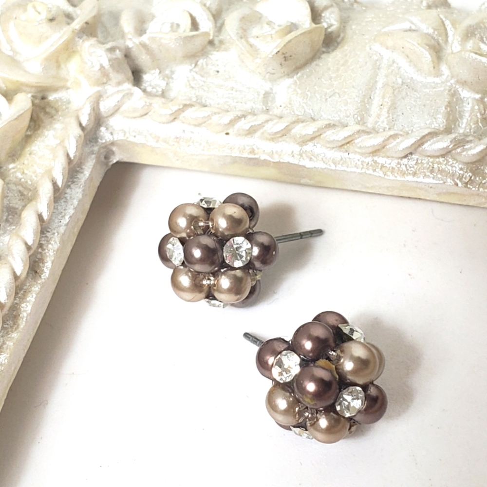 BEADS & CRYSTAL Cluster Post Pierced Earrings